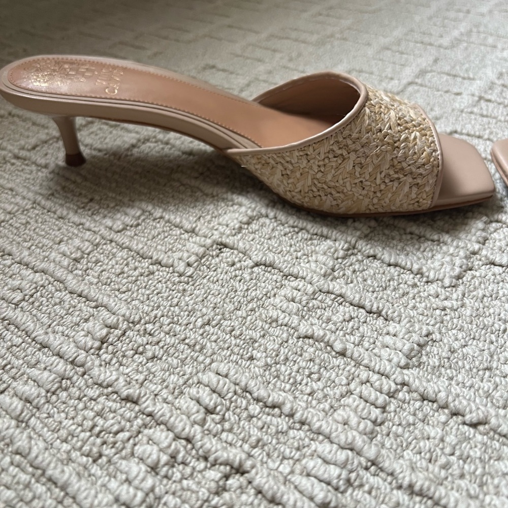 Vince Camuto Faiza kitten heel sandal - Picture 2 of 8
